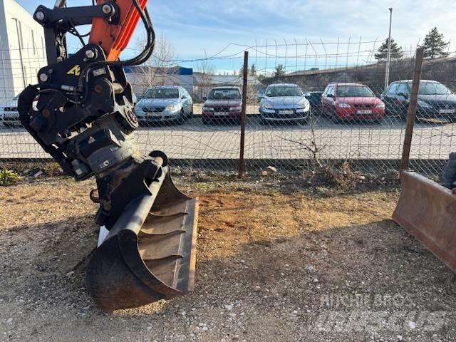  Dosan DX 140 Backhoe