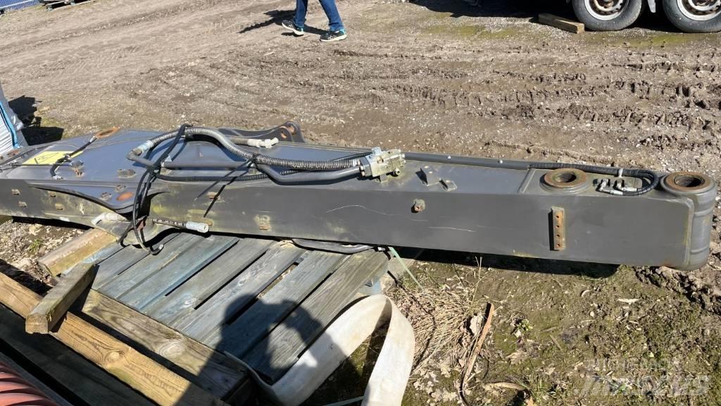 Volvo EC140 Booms and arms
