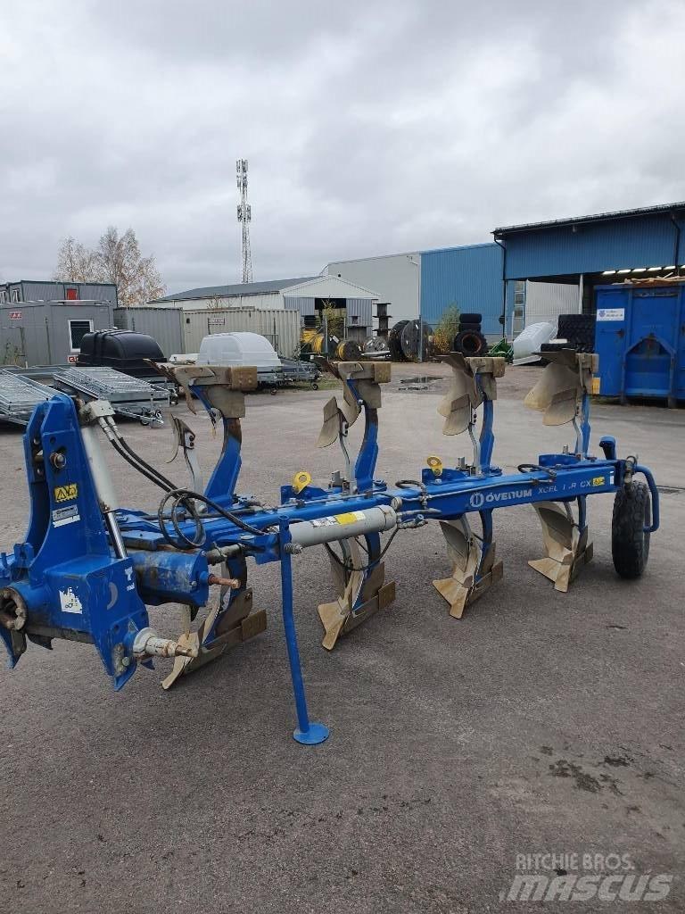 Överum CX4975 Reversible ploughs
