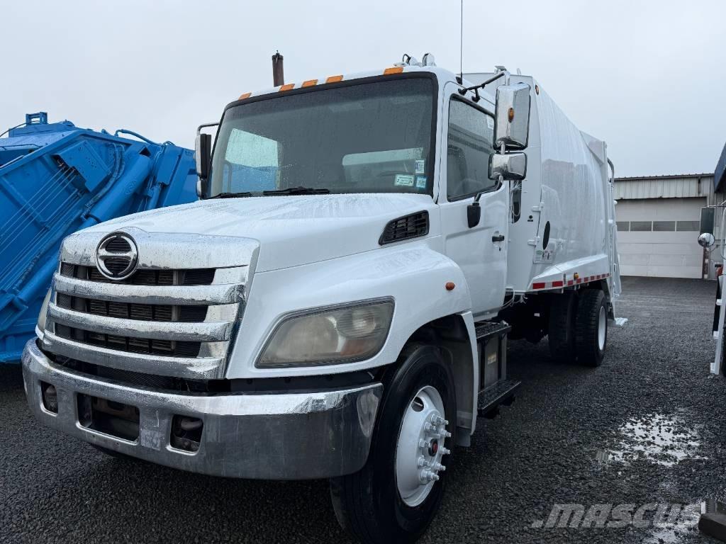 Hino 338 Waste trucks