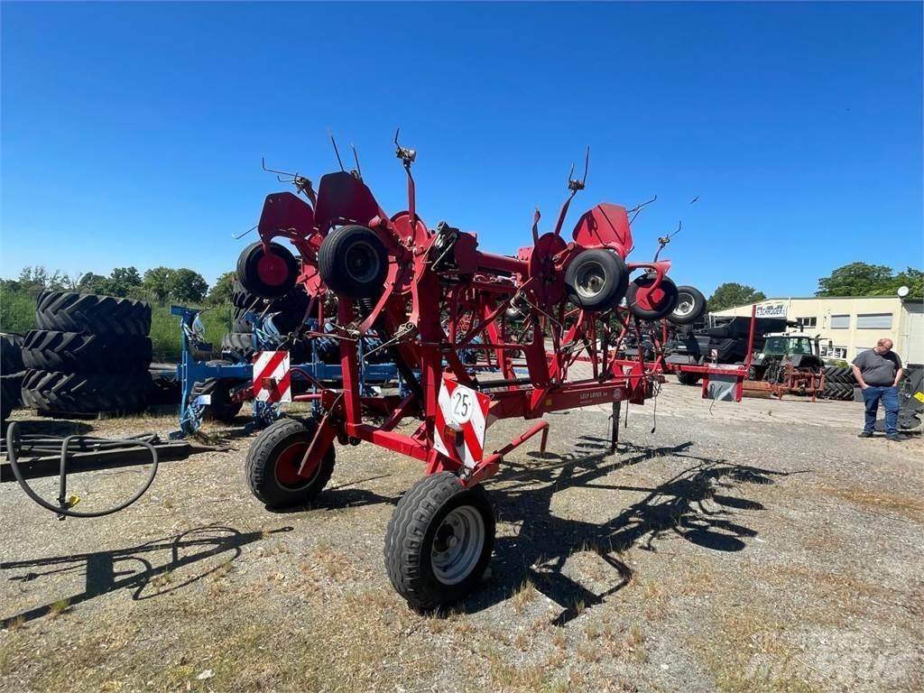 Lely Lotus 900 Rakes and tedders