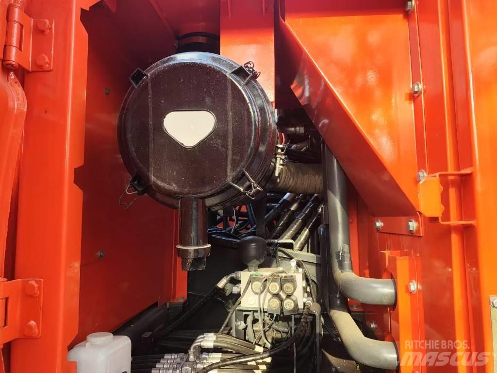 Doosan DX300LC-9c Crawler excavators