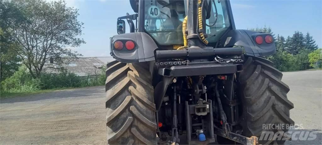 Valtra T130 Tractors