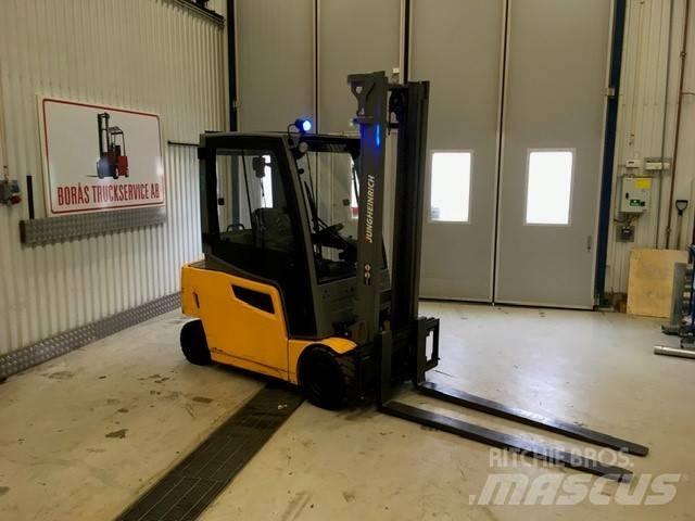 Jungheinrich EFG 320 Electric forklift trucks