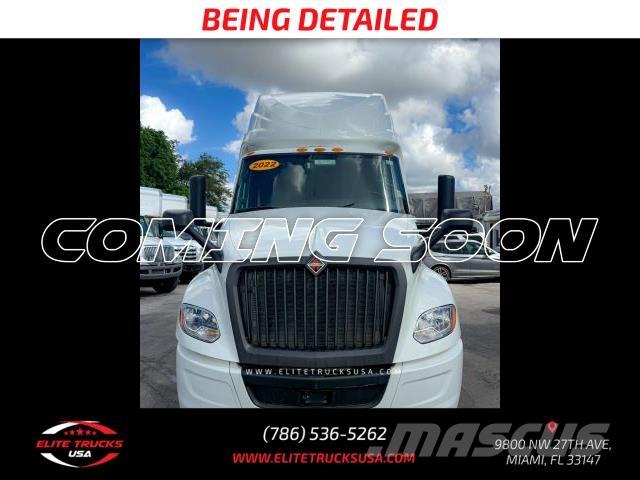 International LT Other trucks