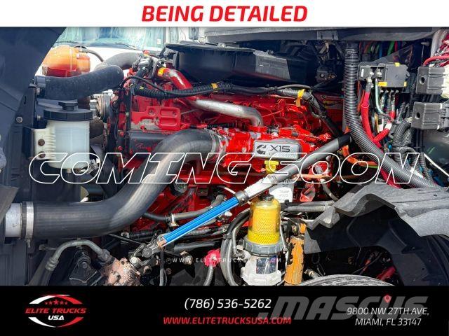 International LT Other trucks