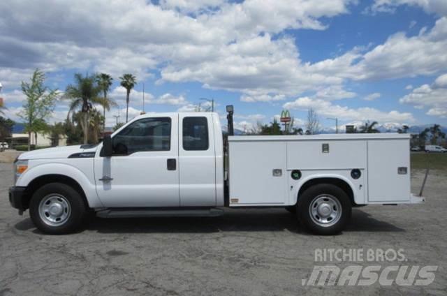 Ford F350 Recovery vehicles