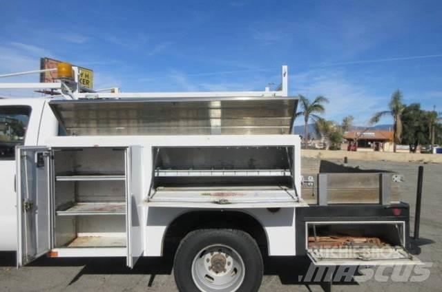 Ford F350 Recovery vehicles