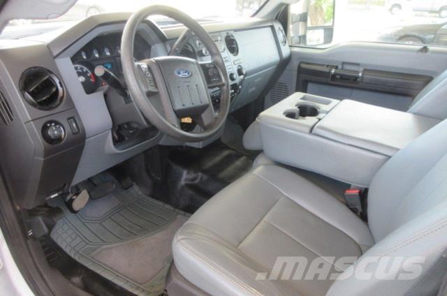 Ford F350 Recovery vehicles