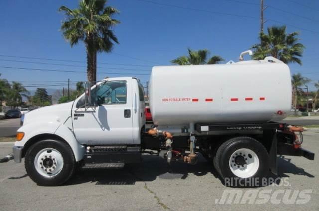 Ford F750 Recovery vehicles