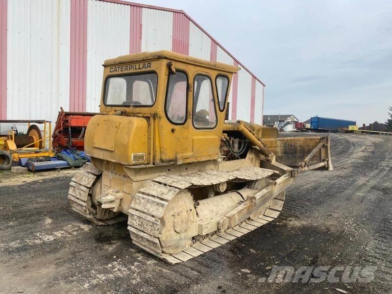 CAT D4D Crawler dozers