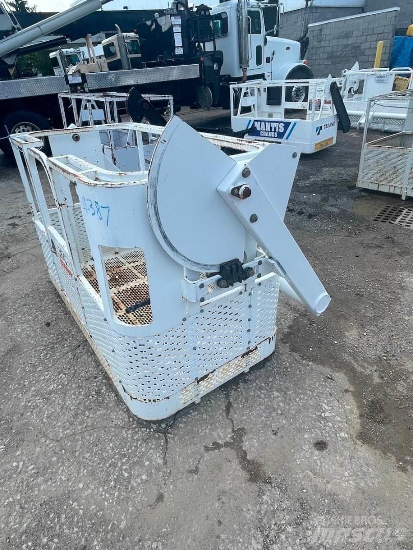 Altec  Crane parts and equipment