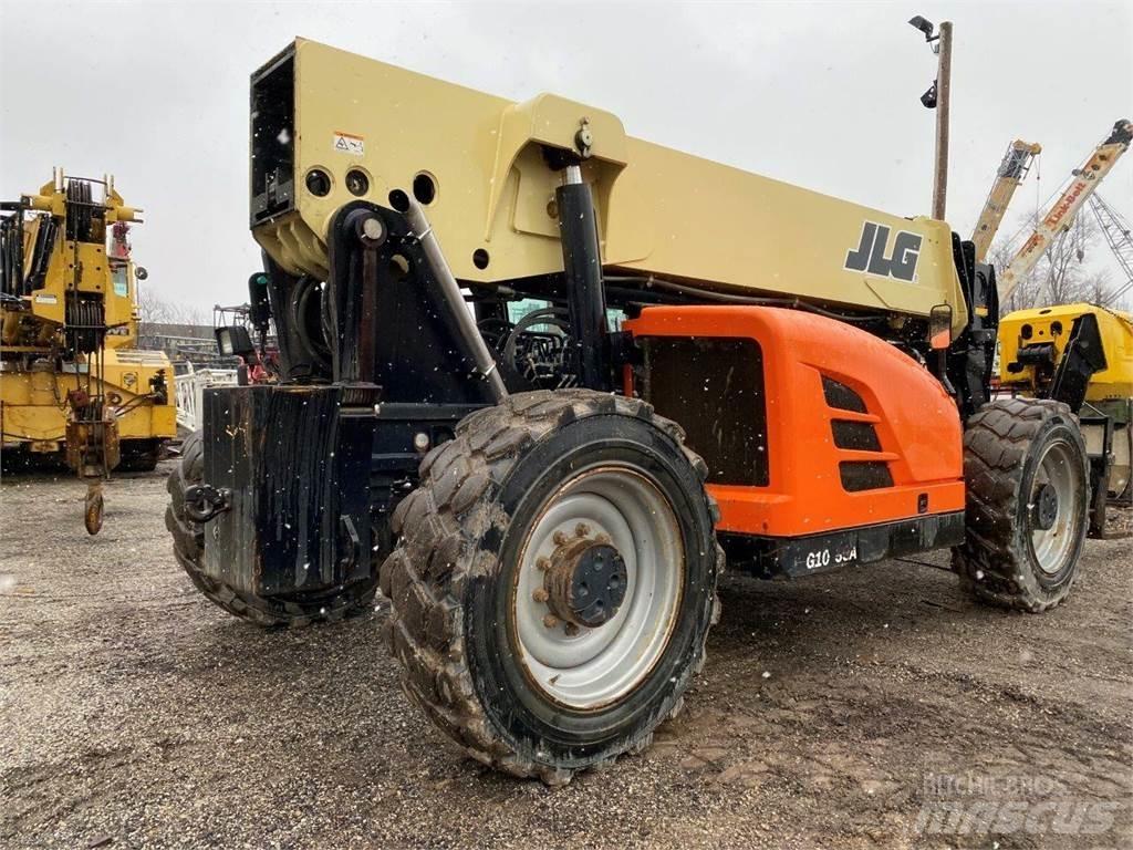 JLG  Crane parts and equipment