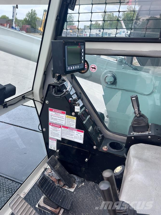 National 1300A Truck mounted cranes