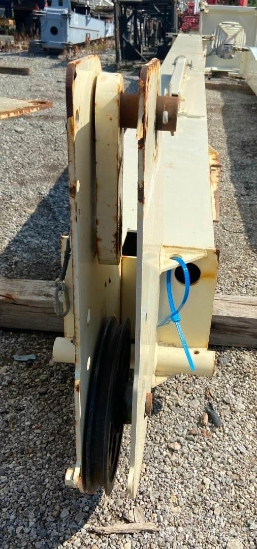 National 205173 Booms and arms