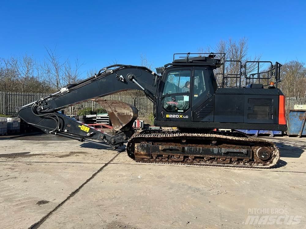 JCB 220X Crawler excavators