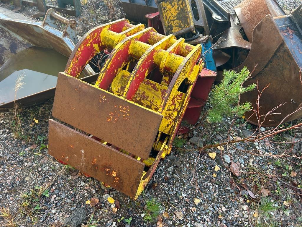 GT purkukoura Grapples