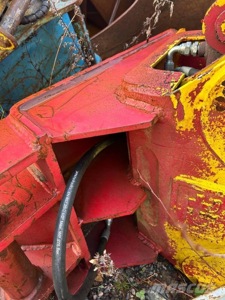 GT purkukoura Grapples