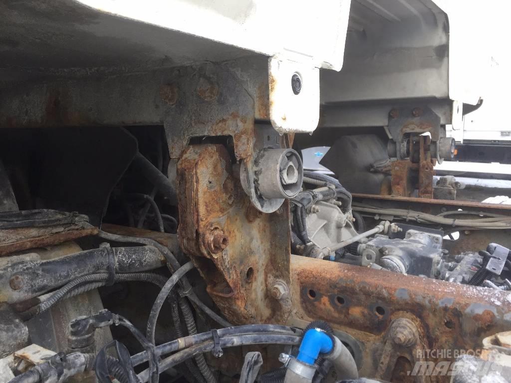 Renault Midlum Chassis Cab trucks