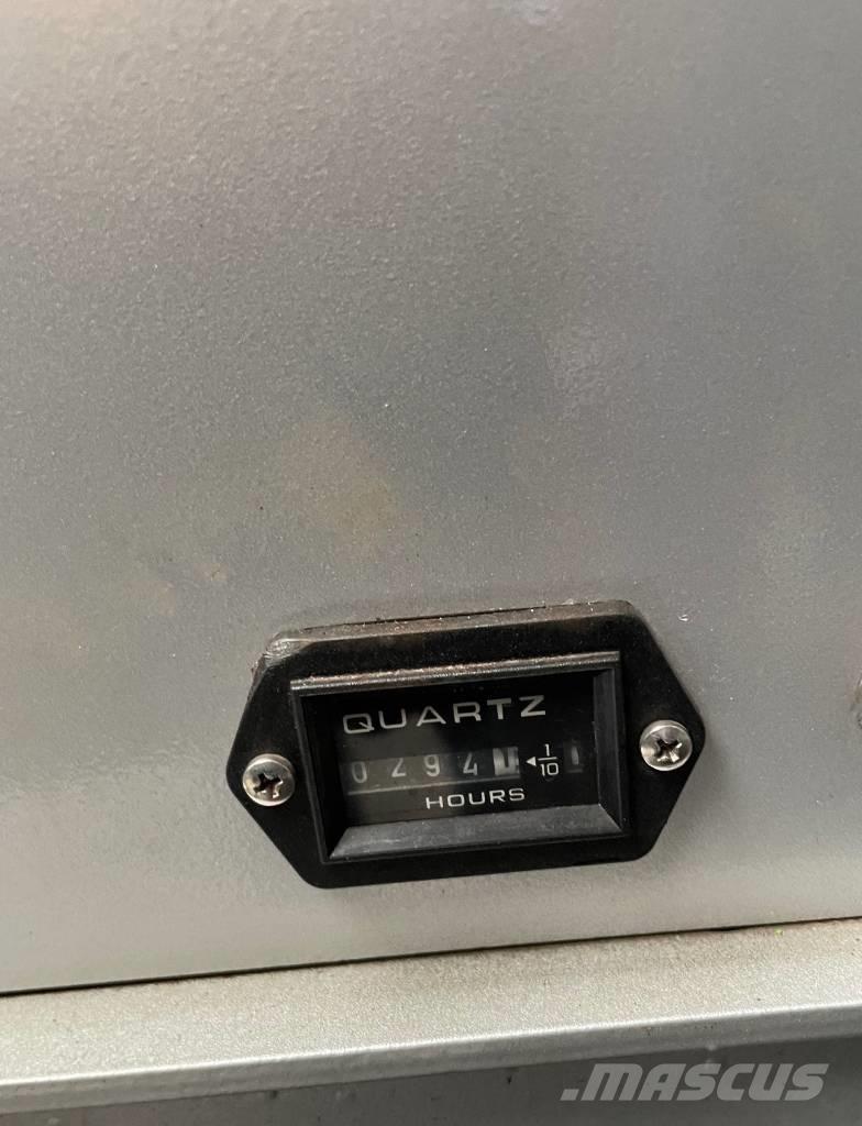 Horyong BMK403 ECO Mini cranes