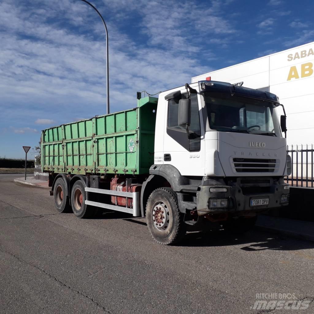 Iveco Trakker 350 Tipper trucks