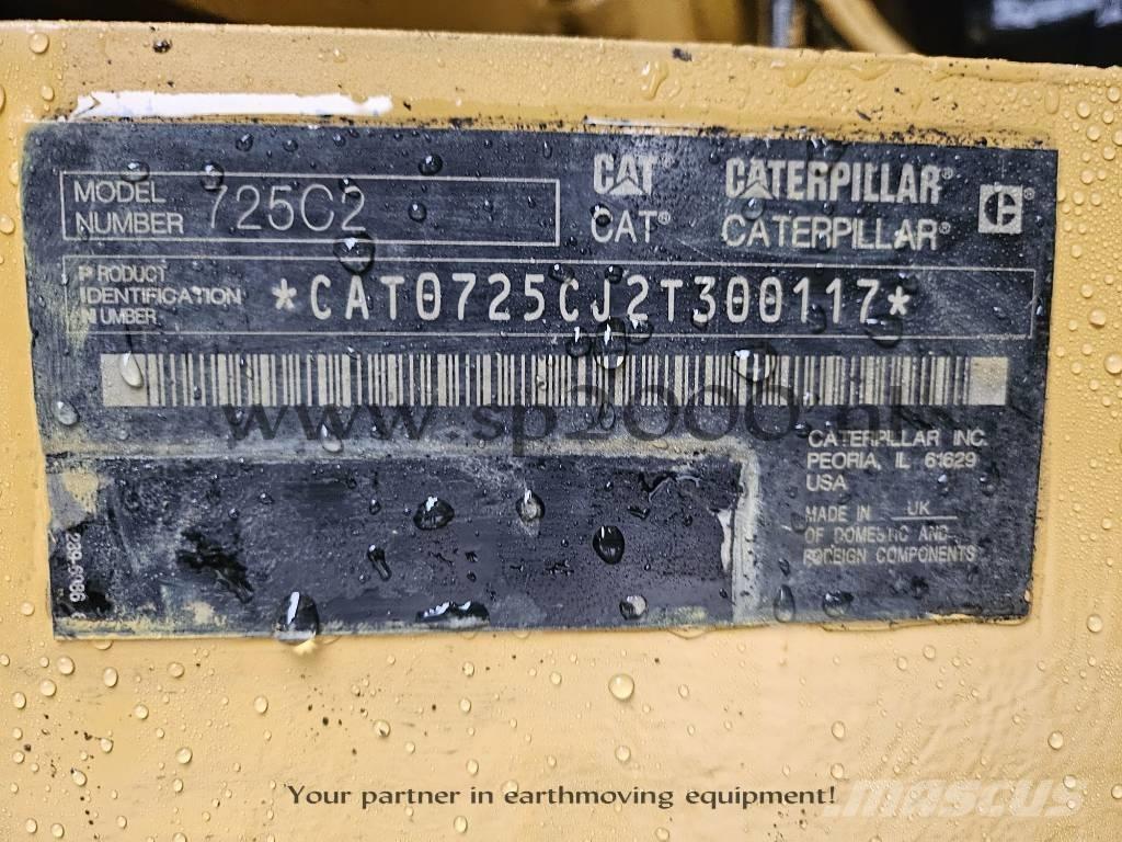 CAT 725C2 Articulated Haulers