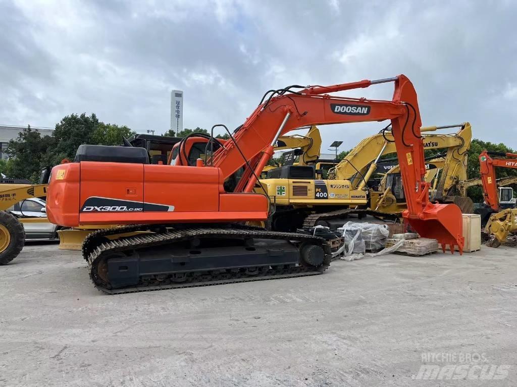 Doosan DX 300 Crawler excavators