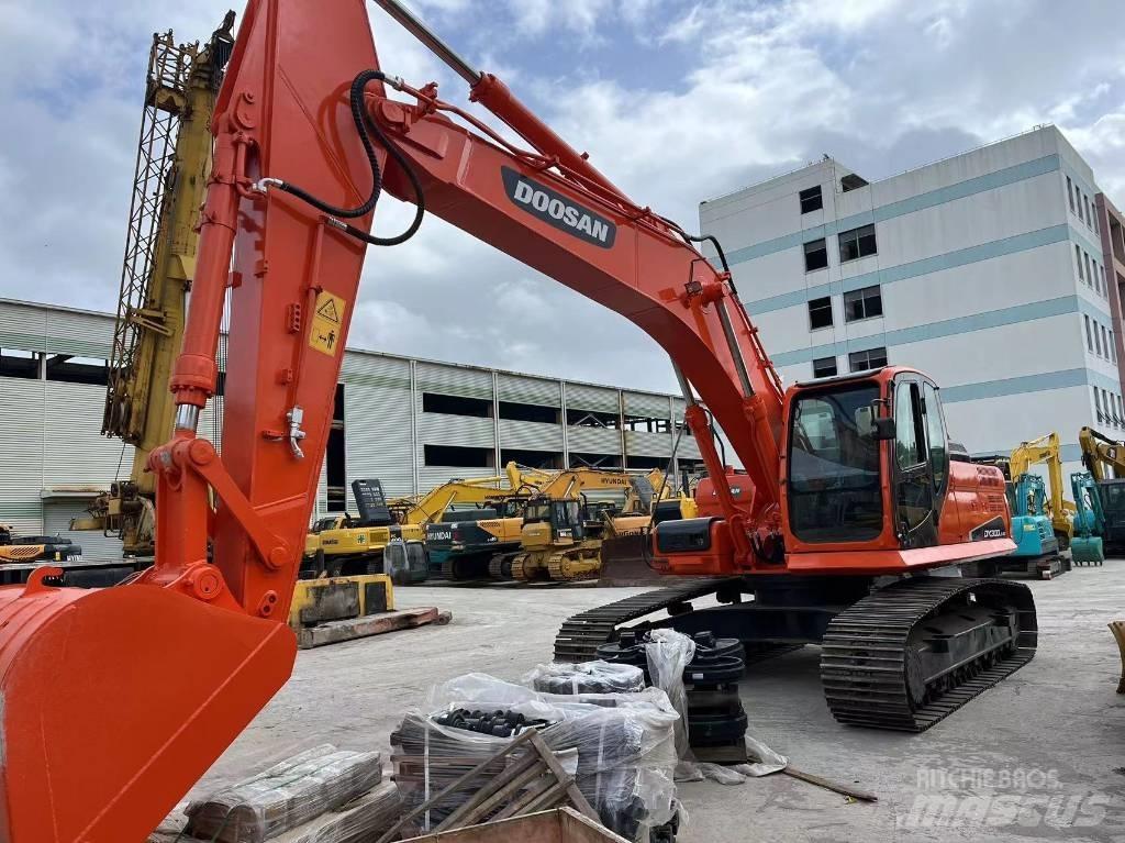 Doosan DX 300 Crawler excavators