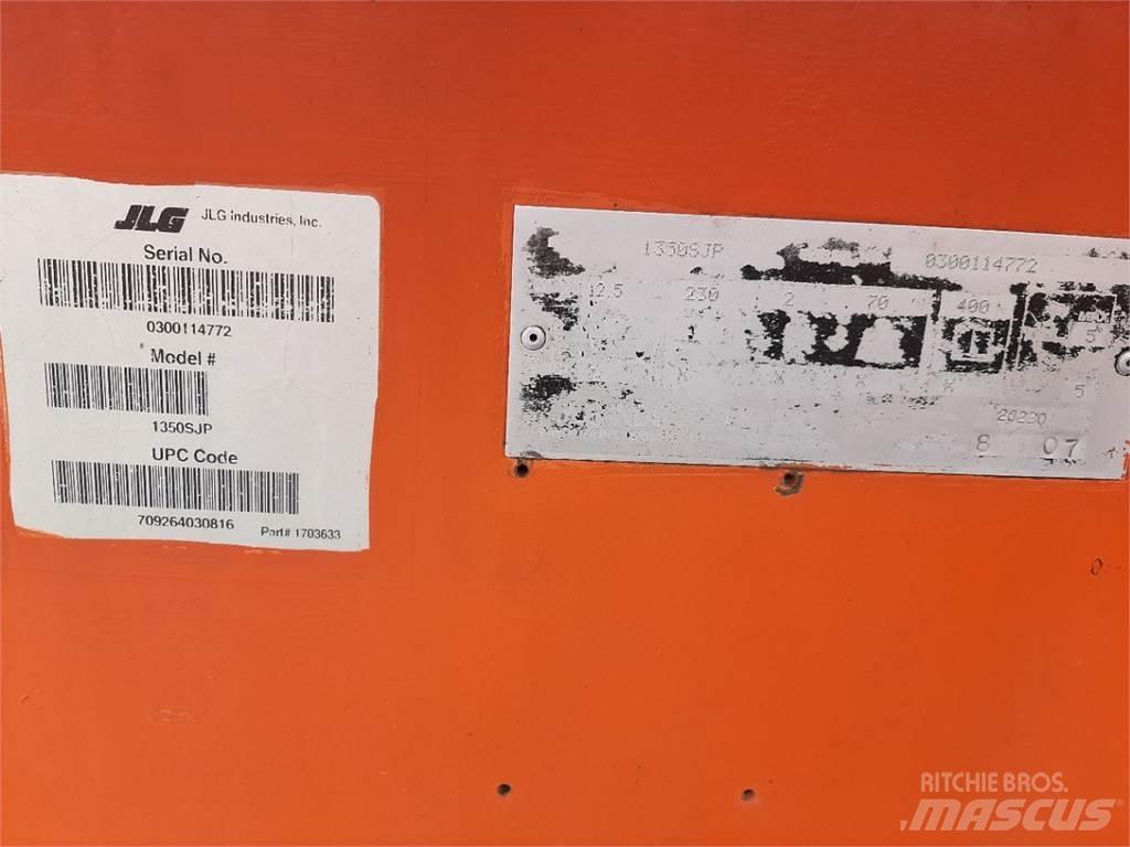 JLG 1350SJP Telescopic boom lifts