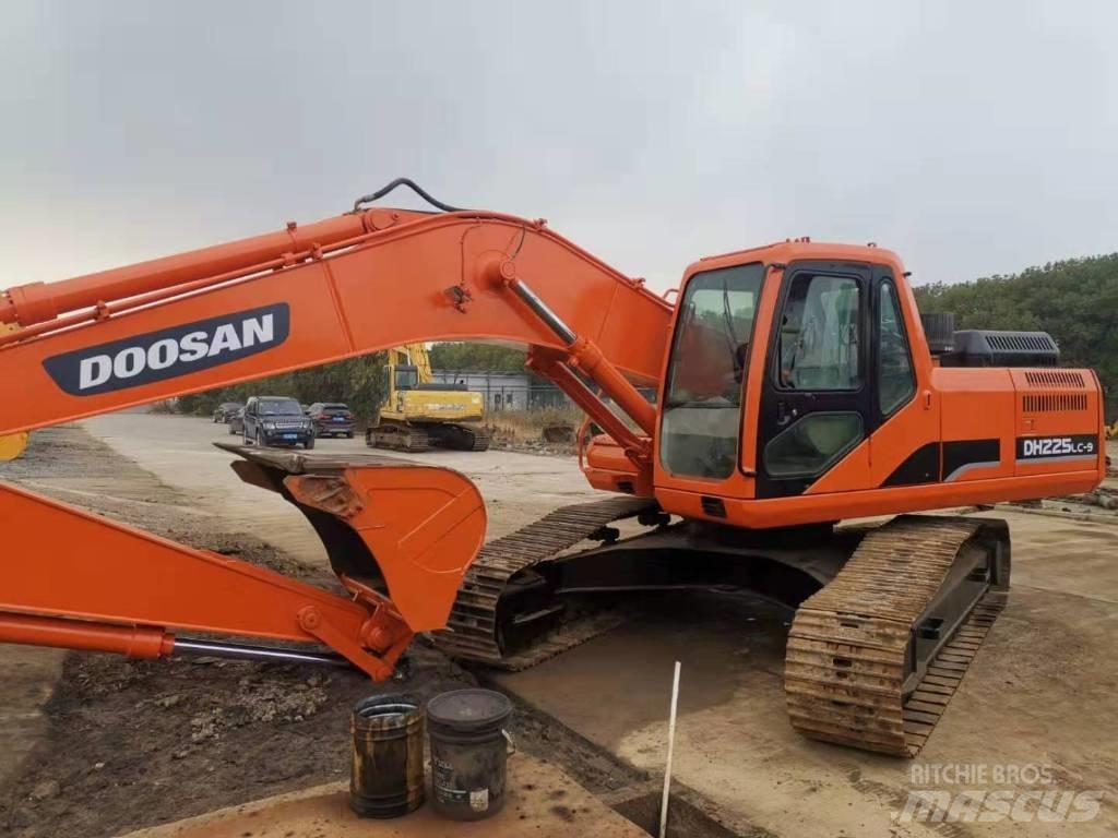 Doosan DH225LC-9 Crawler excavators