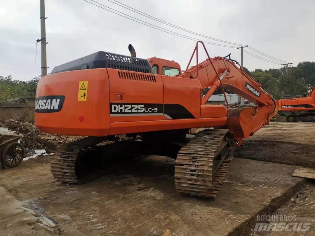 Doosan DH225LC-9 Crawler excavators