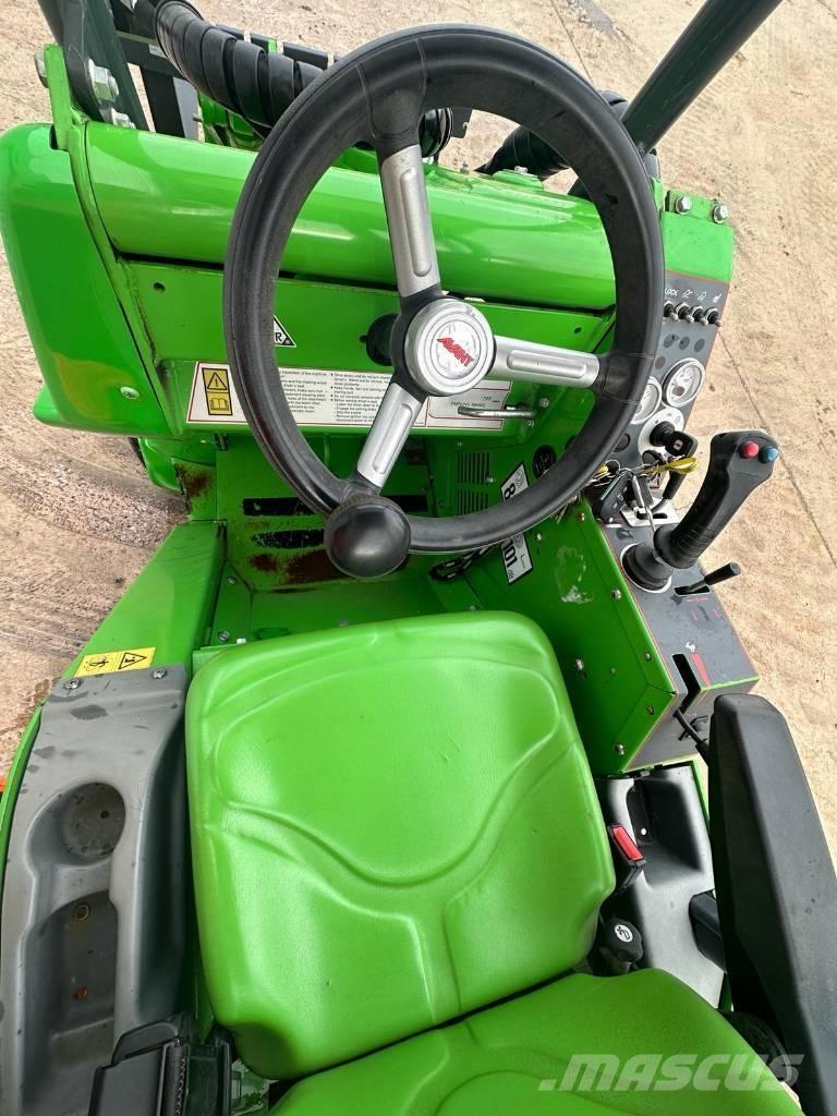 Avant 423 Multi-purpose loaders