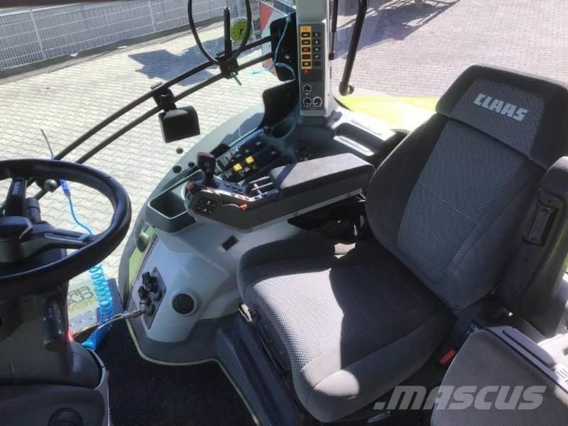CLAAS AXION 850 Tractors