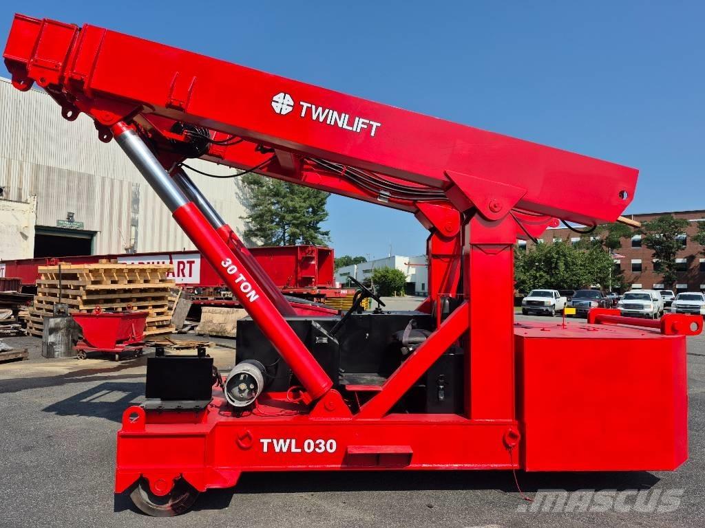  Lift Systems TWL030 All terrain cranes