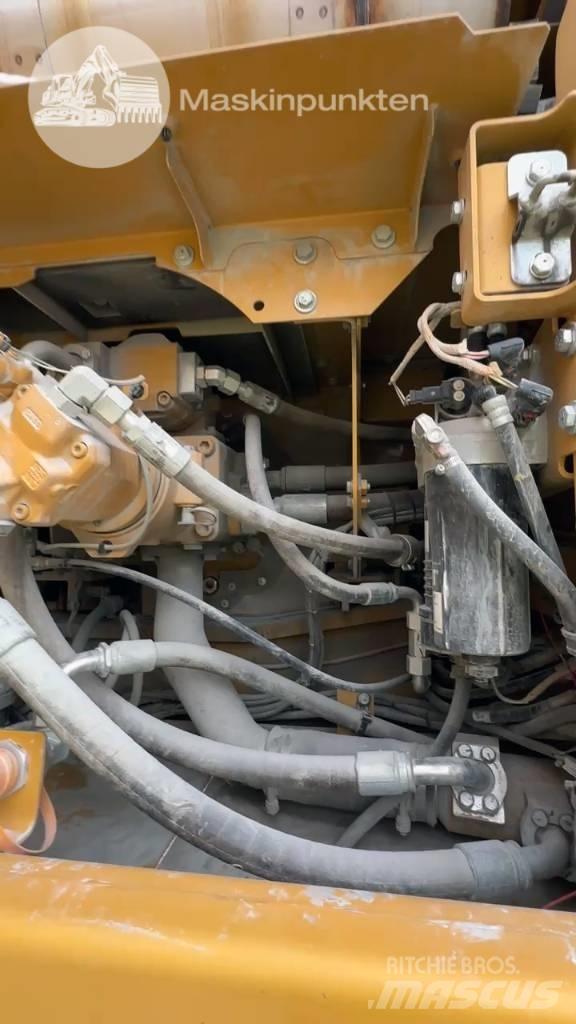 CAT 336 Crawler excavators