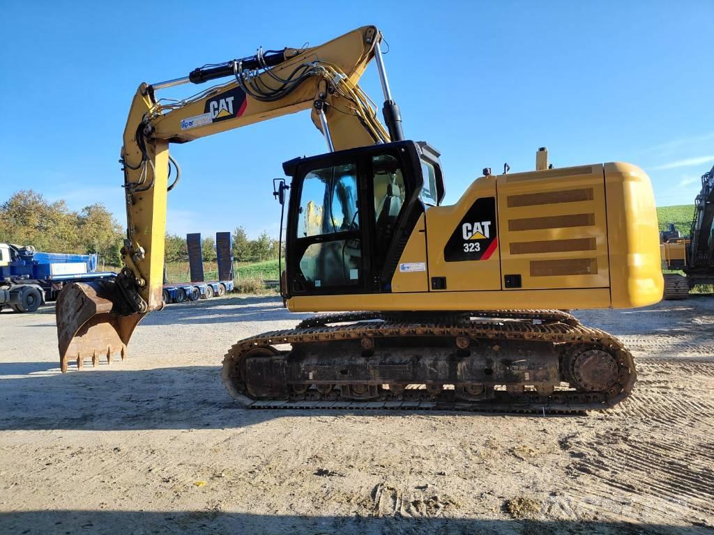 CAT 323 Crawler excavators