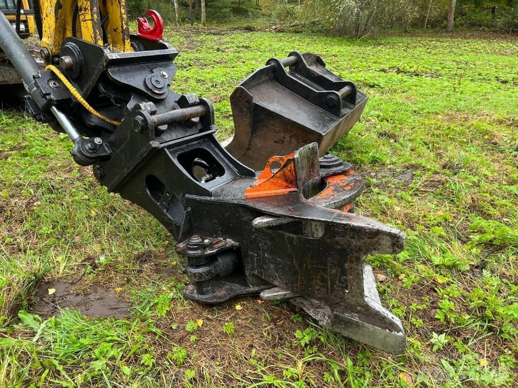 Komatsu PC138US-11 Crawler excavators