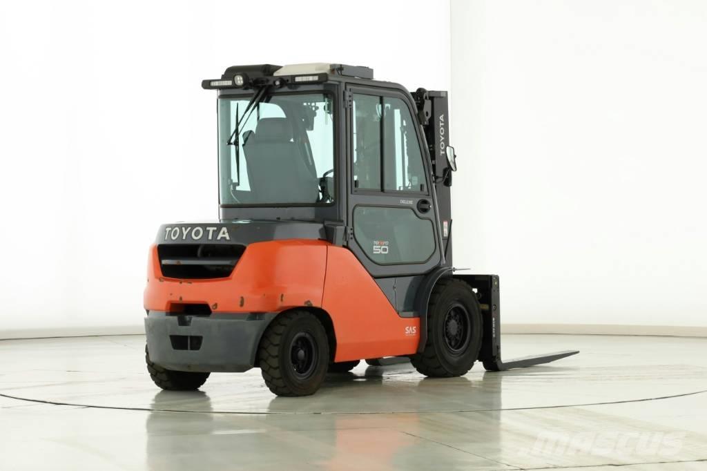 Toyota 40-8-FD-50-N Diesel trucks