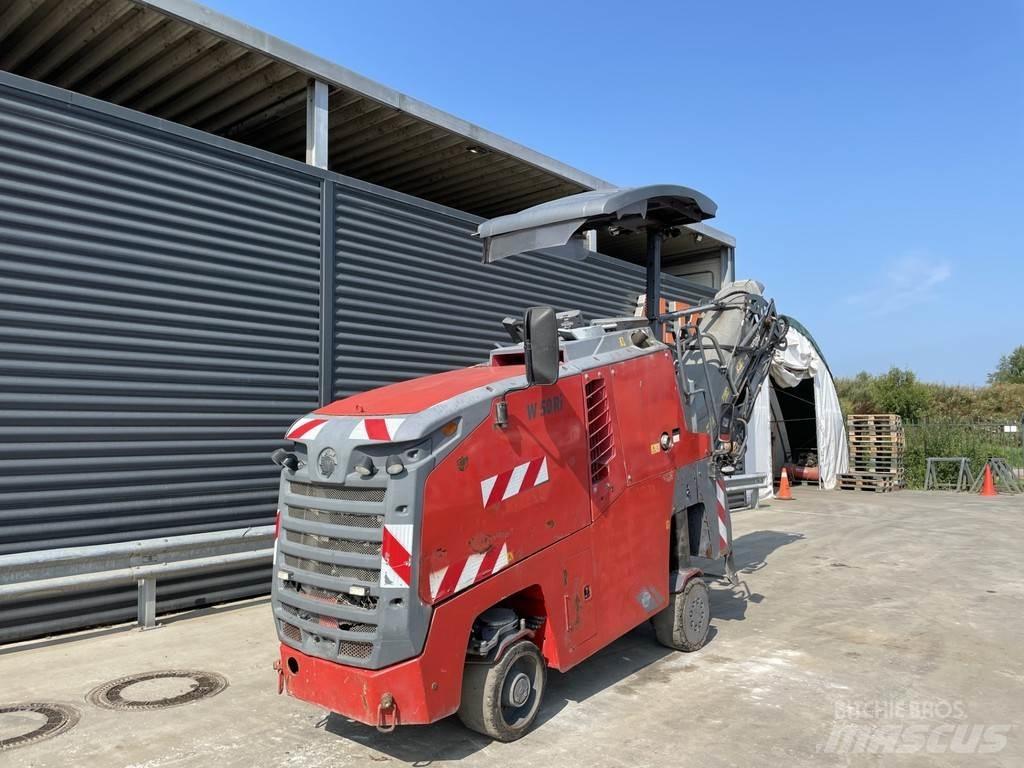 Wirtgen W 50 RI Asphalt cold milling machines