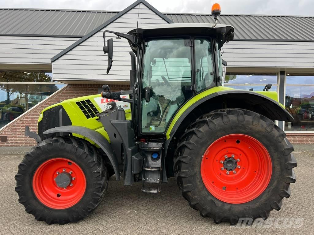 CLAAS Arion 510 CIS Tractors