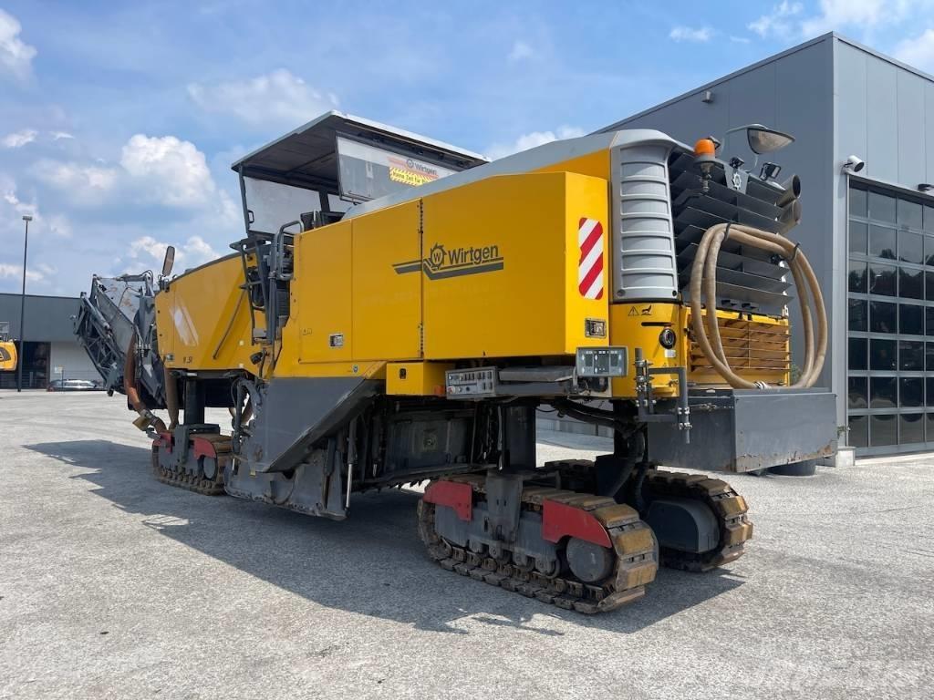 Wirtgen W250i Asphalt cold milling machines