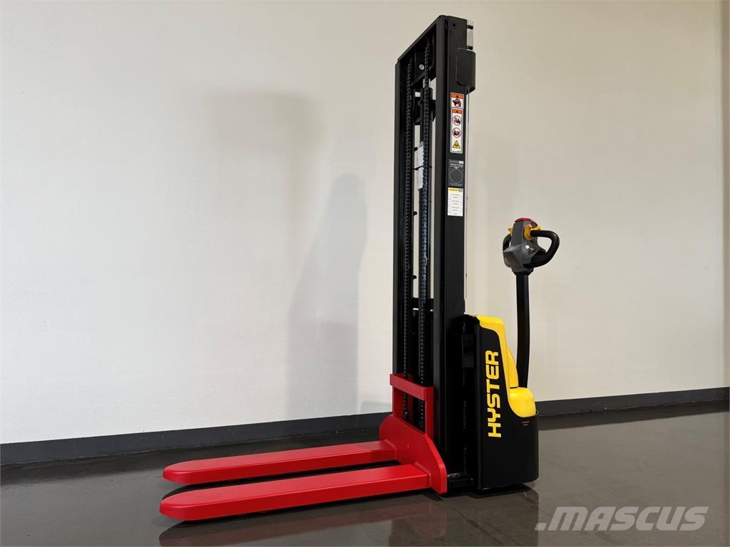 Hyster SC1.2 Self propelled stackers