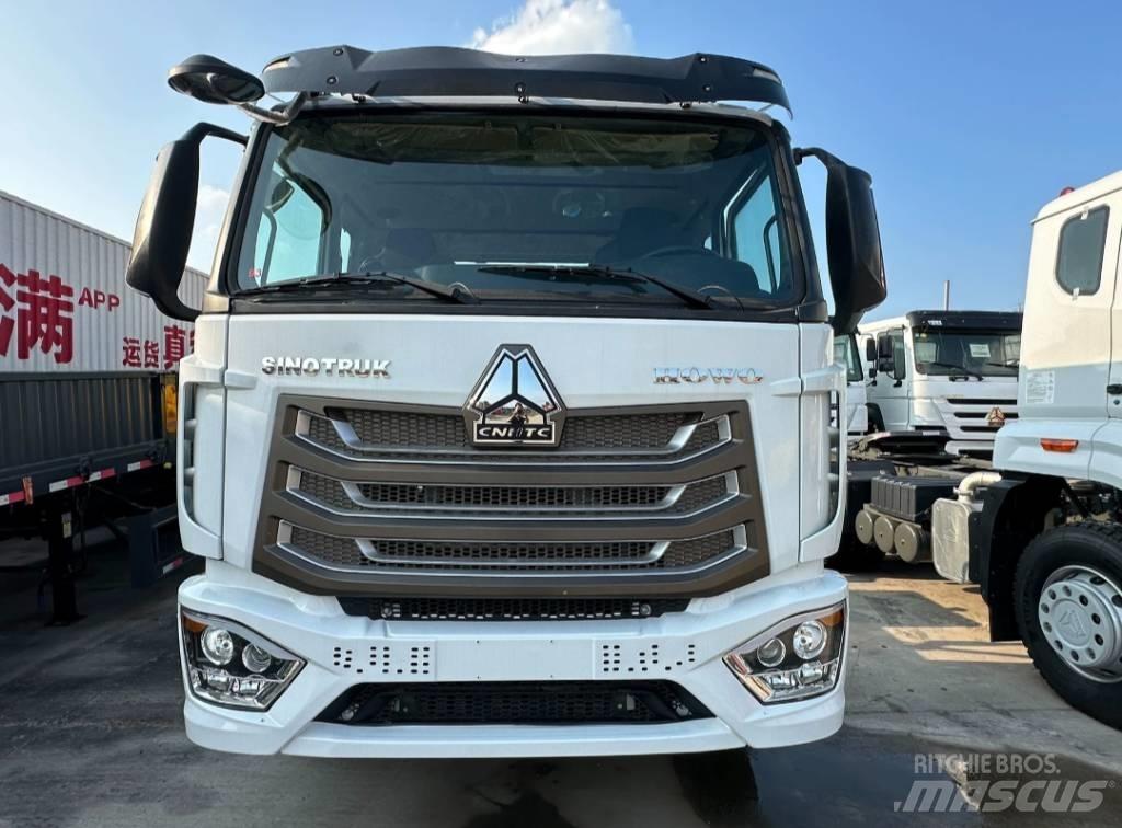 Howo NX 371 Prime Movers