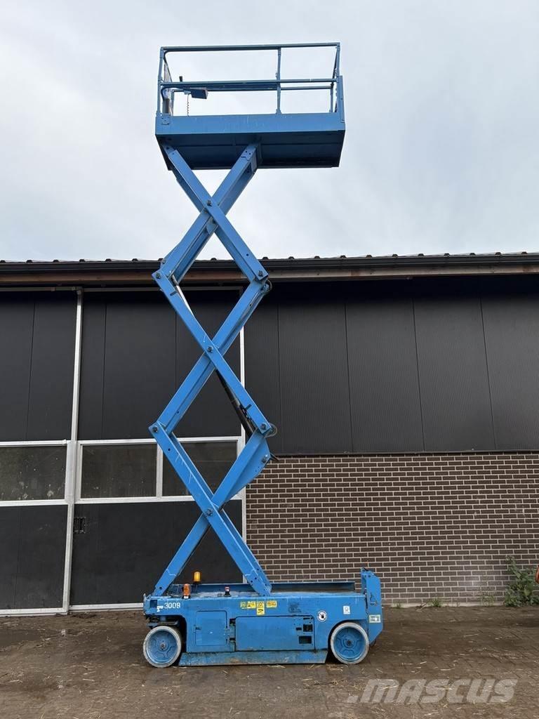 Genie 2032 Scissor lifts
