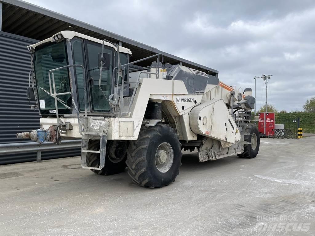Wirtgen WR 200 XLI Asphalt recycling