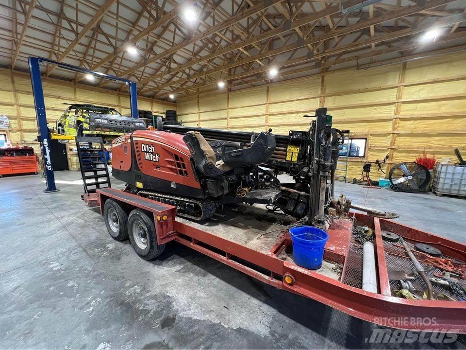 Ditch Witch jt1220 Horizontal drilling rigs