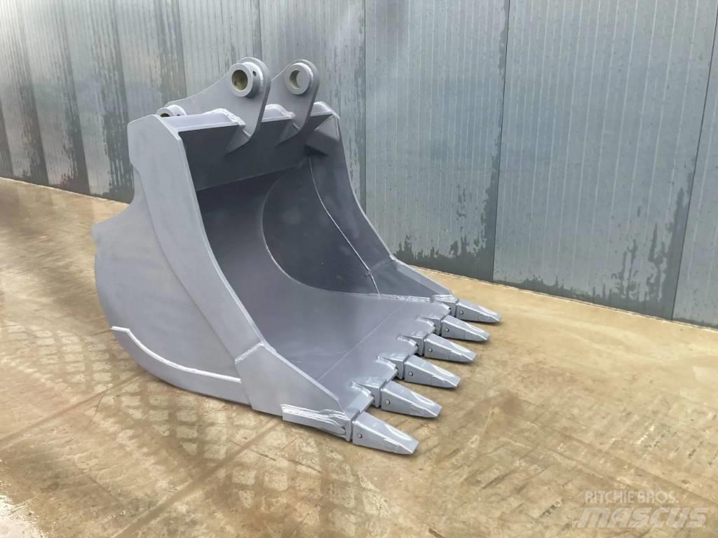 Komatsu PC300 Buckets