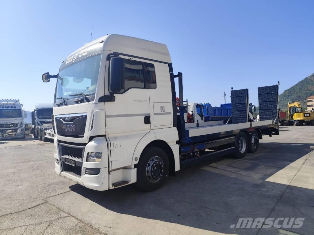 MAN TGX 26.440 Beavertail Flatbed / winch trucks