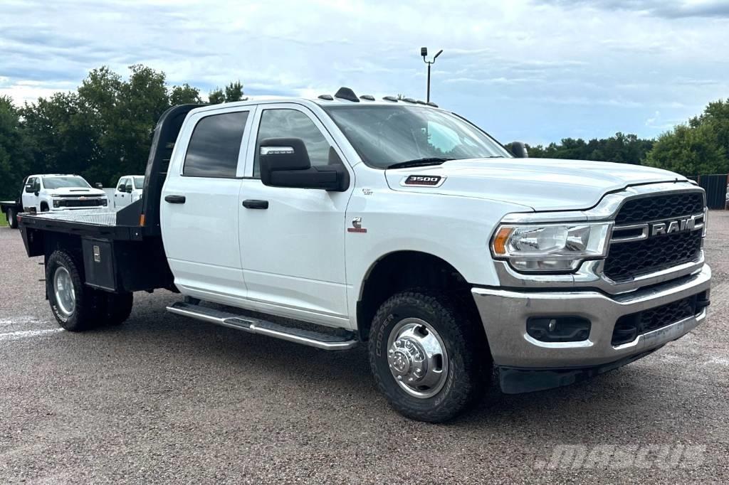 RAM 3500 TRADESMAN Flatbed / Dropside trucks