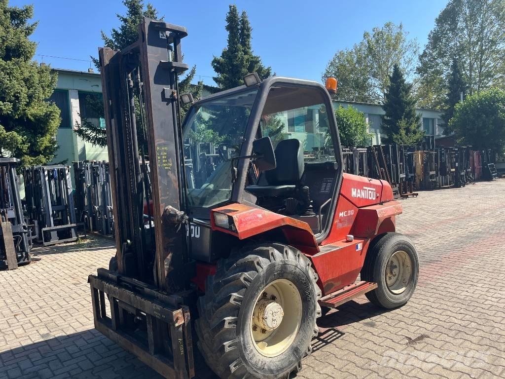 Manitou MC 30 V-4173 Rough terrain truck